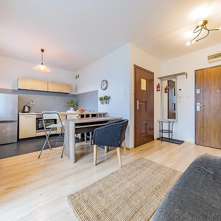 Apartament Z Balkonem I Bezplatnym Parkingiem Gdansk Dış mekan fotoğraf