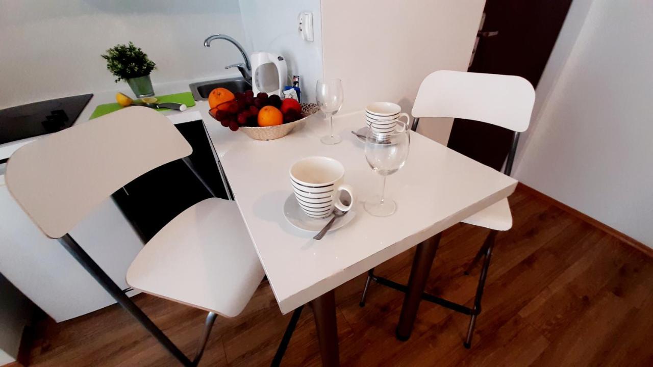 Apartament Z Balkonem I Bezplatnym Parkingiem Gdansk Dış mekan fotoğraf
