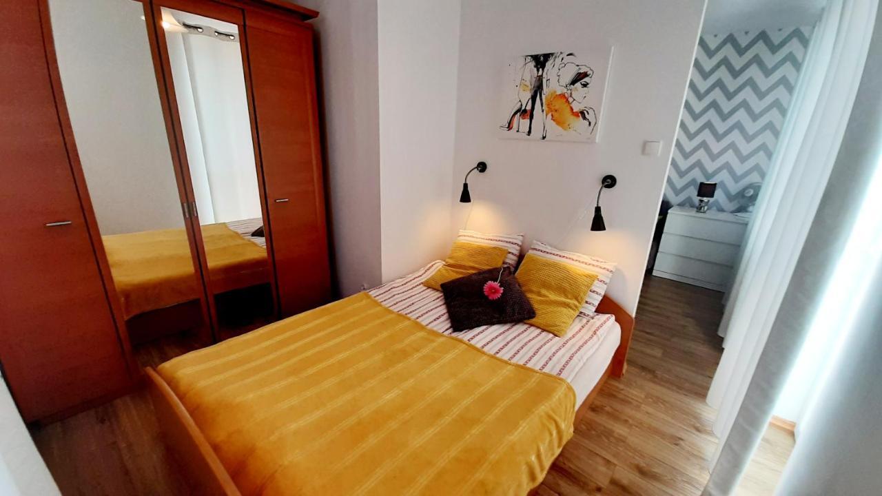 Apartament Z Balkonem I Bezplatnym Parkingiem Gdansk Dış mekan fotoğraf