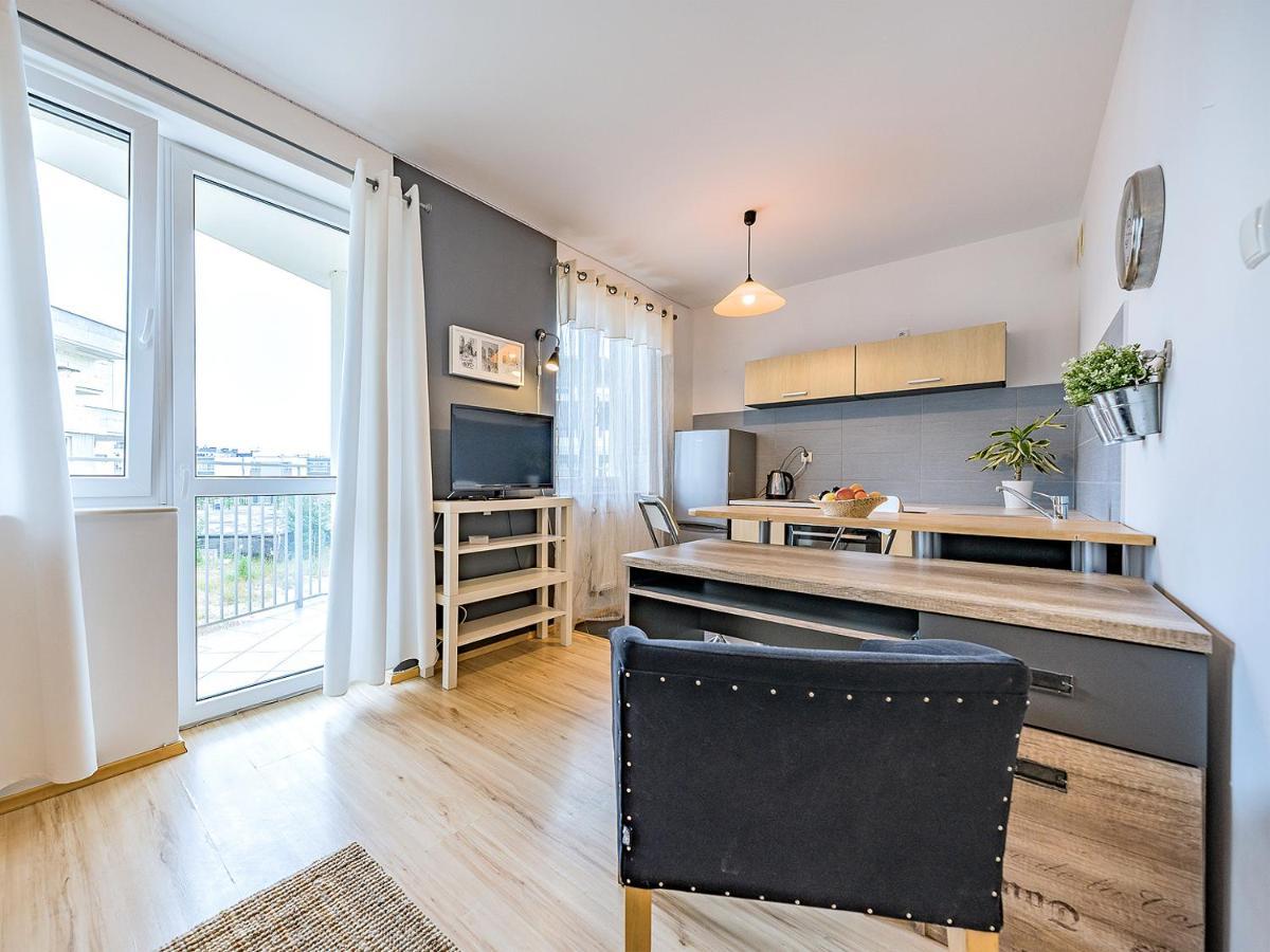 Apartament Z Balkonem I Bezplatnym Parkingiem Gdansk Dış mekan fotoğraf